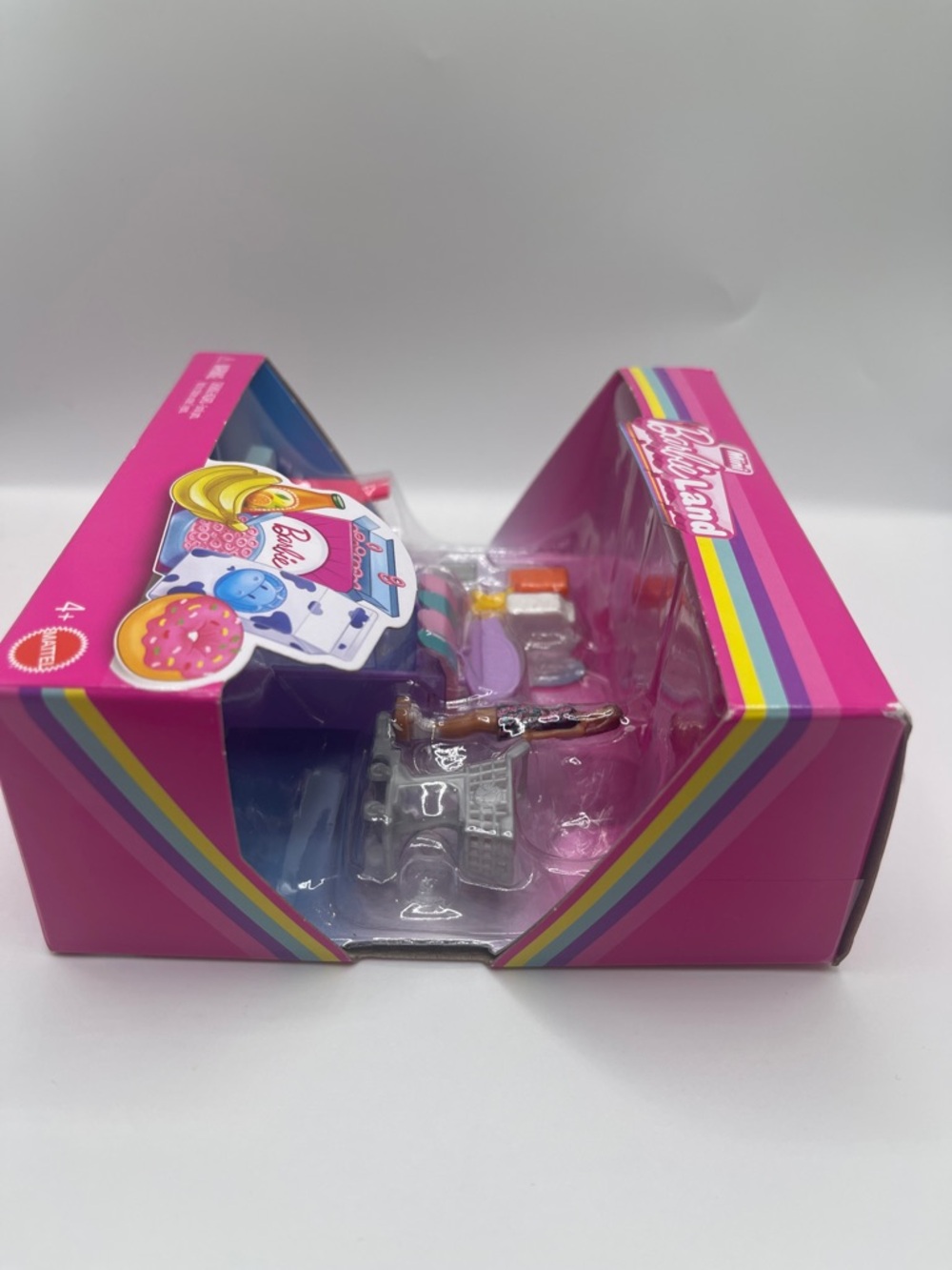 Mini Barbie Land - Picture 6 of 17